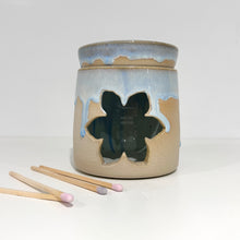 Load image into Gallery viewer, Snowflake Wax Burner